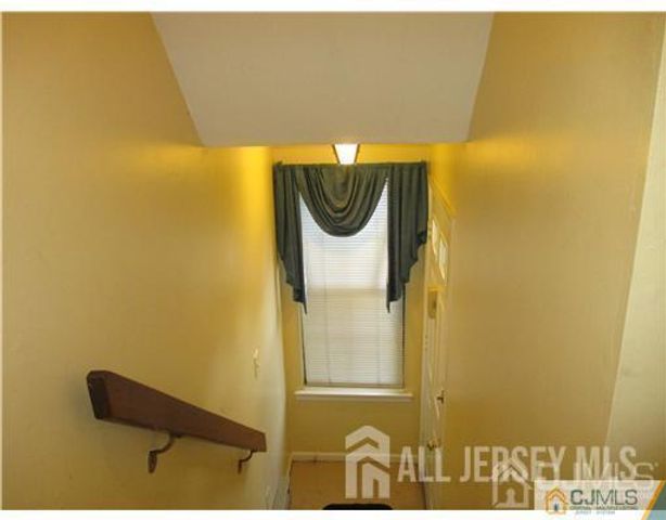 1406 Woodbridge Commons Way, Iselin, NJ 08830