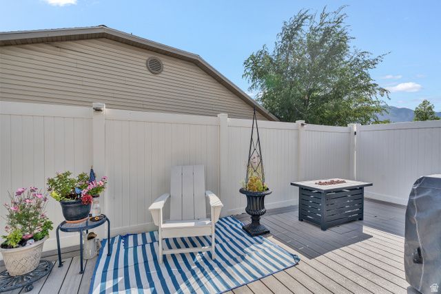 323 N CENTURY DR, Ogden, UT 84404