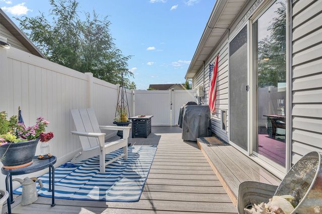 323 N CENTURY DR, Ogden, UT 84404