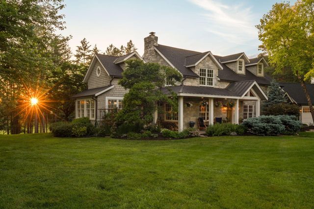 355 Stubbs Bay Road N, Orono, MN 55356