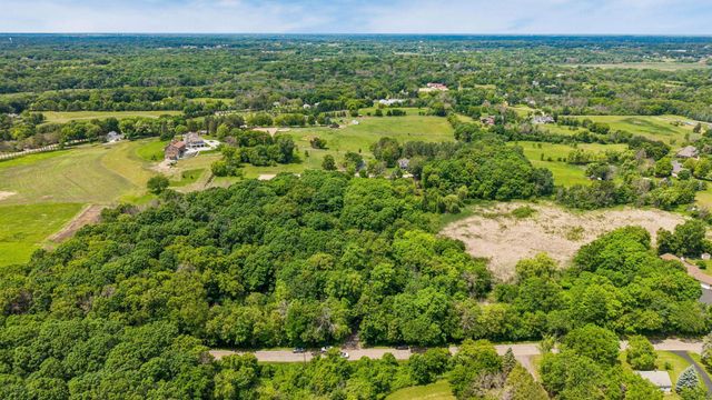 355 Stubbs Bay Road N, Orono, MN 55356