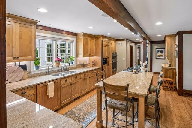 355 Stubbs Bay Road N, Orono, MN 55356