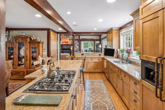 355 Stubbs Bay Road N, Orono, MN 55356