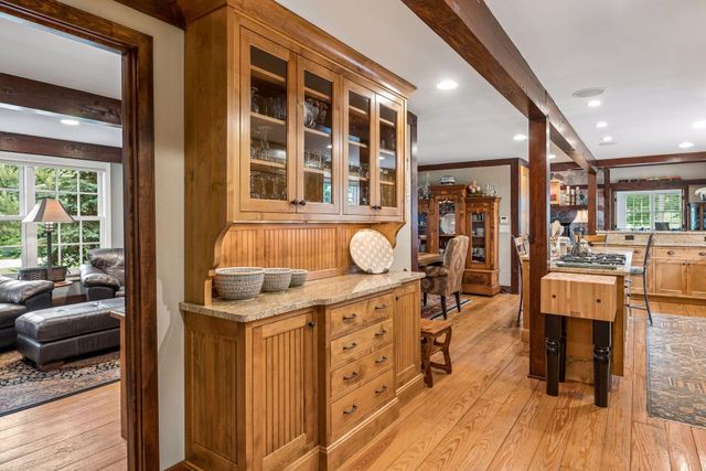 355 Stubbs Bay Road N, Orono, MN 55356
