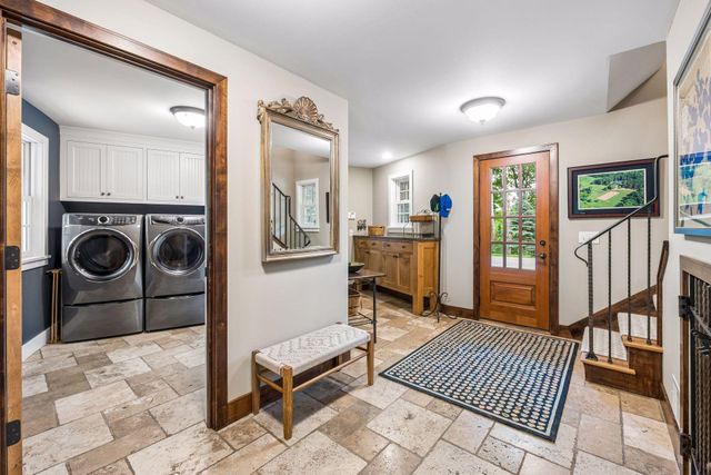 355 Stubbs Bay Road N, Orono, MN 55356