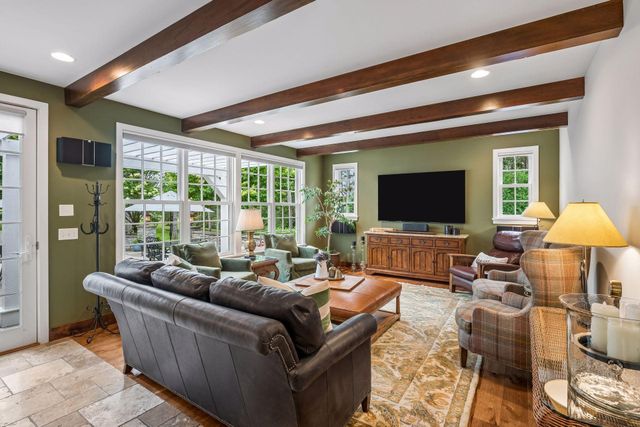 355 Stubbs Bay Road N, Orono, MN 55356