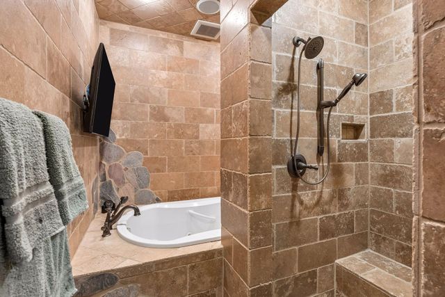 355 Stubbs Bay Road N, Orono, MN 55356