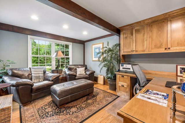 355 Stubbs Bay Road N, Orono, MN 55356