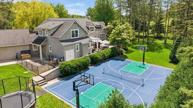 355 Stubbs Bay Road N, Orono, MN 55356