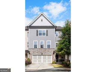 724 Henry Drive, Marietta, GA 30064