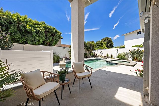 19581 Sanderson, Huntington Beach, CA 92646