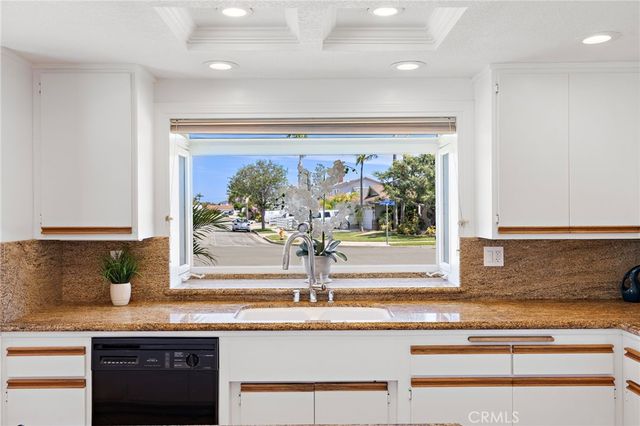 19581 Sanderson, Huntington Beach, CA 92646
