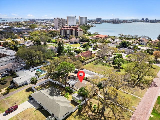 662 VILLAGRANDE AVENUE S, St Petersburg, FL 33707