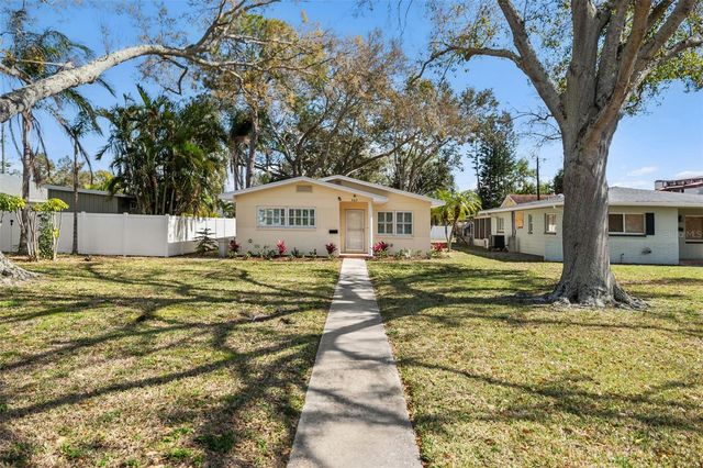 662 VILLAGRANDE AVENUE S, St Petersburg, FL 33707