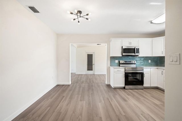 662 VILLAGRANDE AVENUE S, St Petersburg, FL 33707