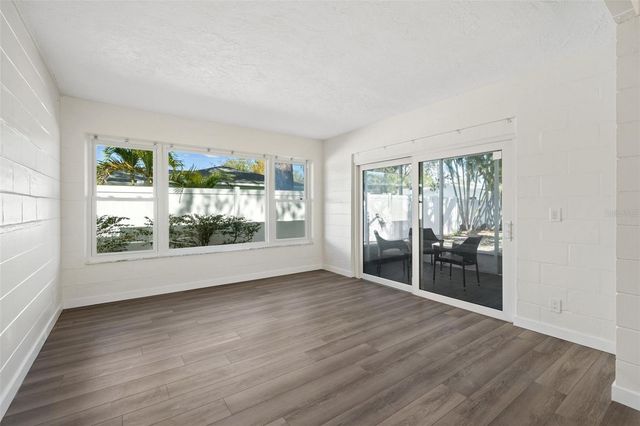 662 VILLAGRANDE AVENUE S, St Petersburg, FL 33707