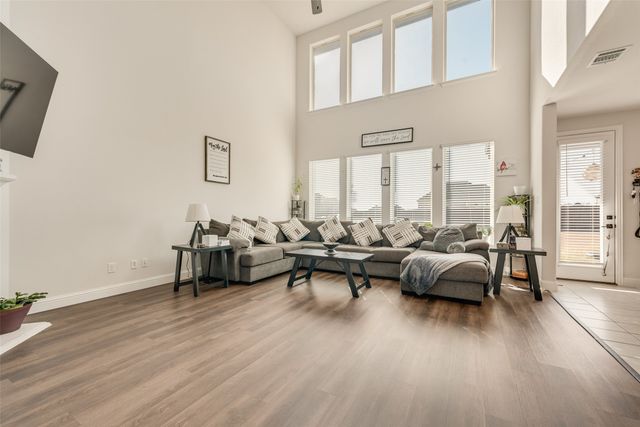 546 Fenwick Drive, Sunnyvale, TX 75182