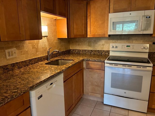 53 Swanson Court 36C, Boxborough, MA 01719