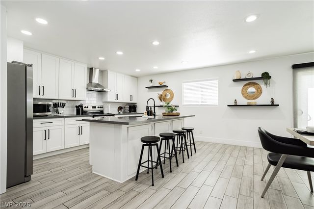 1913 Birch Street, Las Vegas, NV 89102