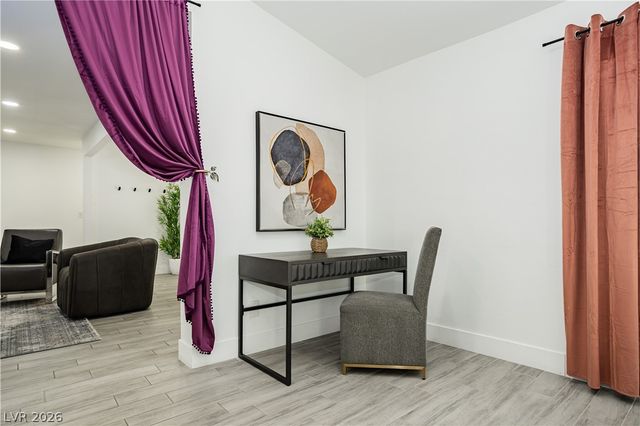 1913 Birch Street, Las Vegas, NV 89102