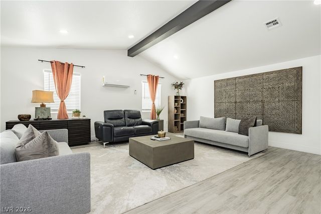 1913 Birch Street, Las Vegas, NV 89102