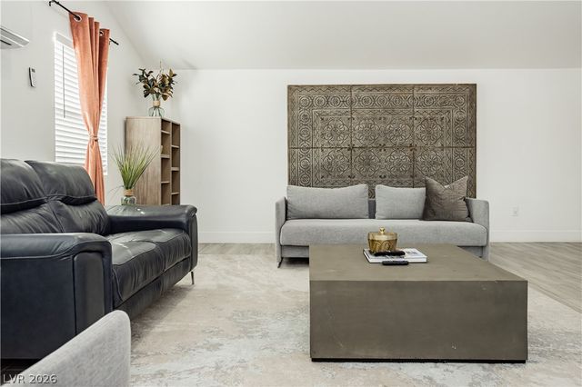 1913 Birch Street, Las Vegas, NV 89102