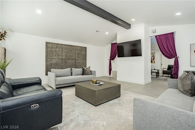 1913 Birch Street, Las Vegas, NV 89102