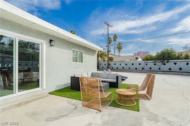 1913 Birch Street, Las Vegas, NV 89102