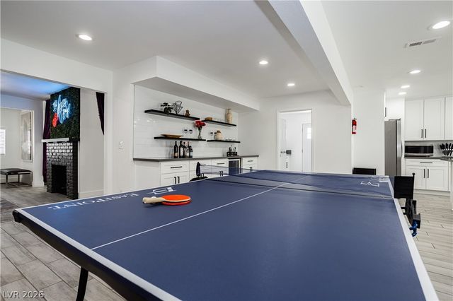 1913 Birch Street, Las Vegas, NV 89102