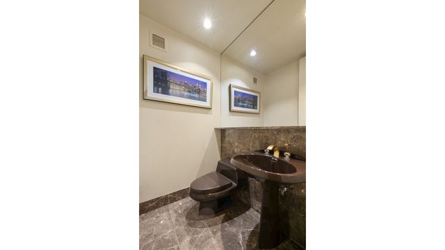 100 UNITED NATIONS Plaza 8BC, New York City, NY 10017