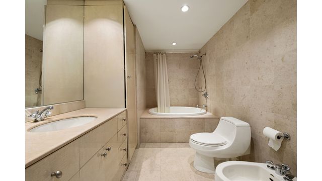 100 UNITED NATIONS Plaza 8BC, New York City, NY 10017