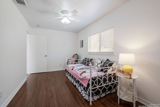 6630 Eastern Clouds, Converse, TX 78109