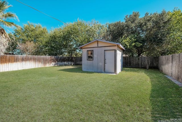 6630 Eastern Clouds, Converse, TX 78109