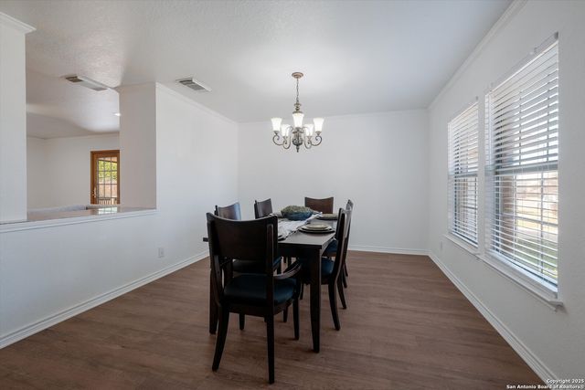 6630 Eastern Clouds, Converse, TX 78109