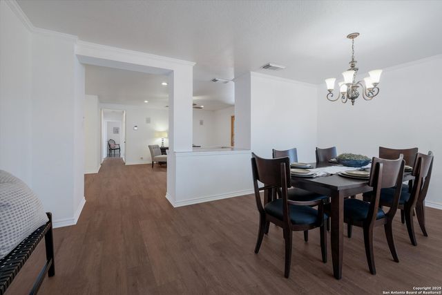 6630 Eastern Clouds, Converse, TX 78109