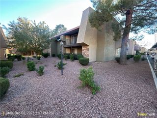 4990 River Glen Drive 172, Las Vegas, NV 89103
