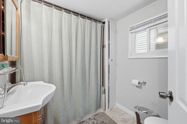 216 GRANT ST, Parkesburg, PA 19365