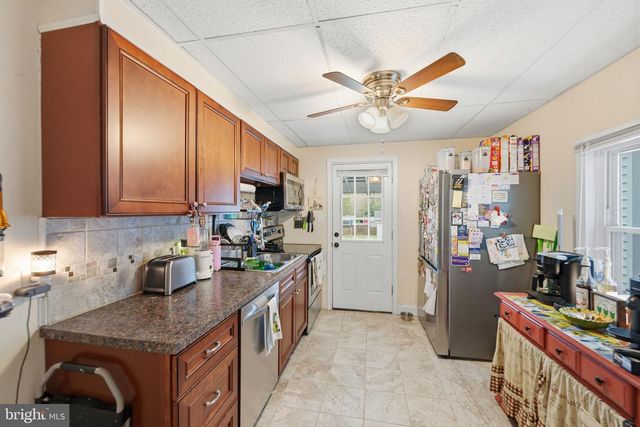 216 GRANT ST, Parkesburg, PA 19365