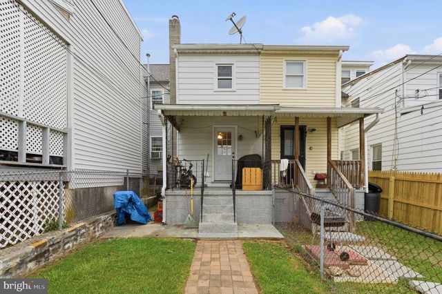 216 GRANT ST, Parkesburg, PA 19365