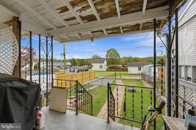 216 GRANT ST, Parkesburg, PA 19365