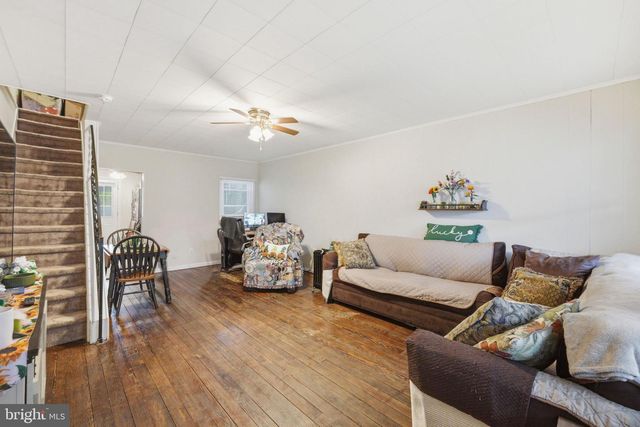 216 GRANT ST, Parkesburg, PA 19365