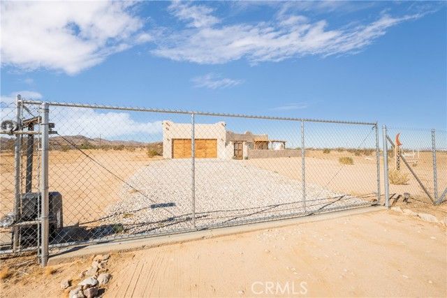 1388 Fortuna Avenue, Landers, CA 92285