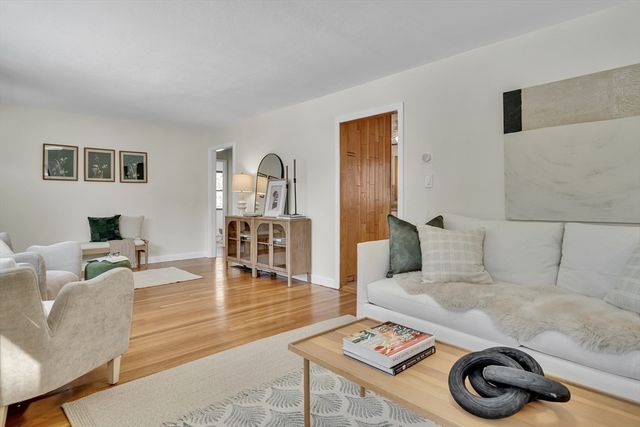 55 Francis Wyman Rd, Burlington, MA 01803