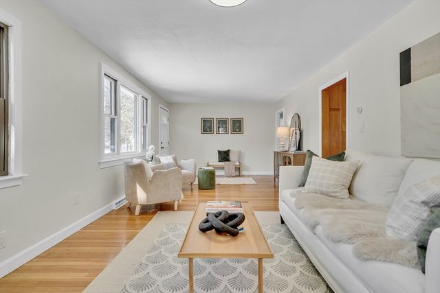 55 Francis Wyman Rd, Burlington, MA 01803