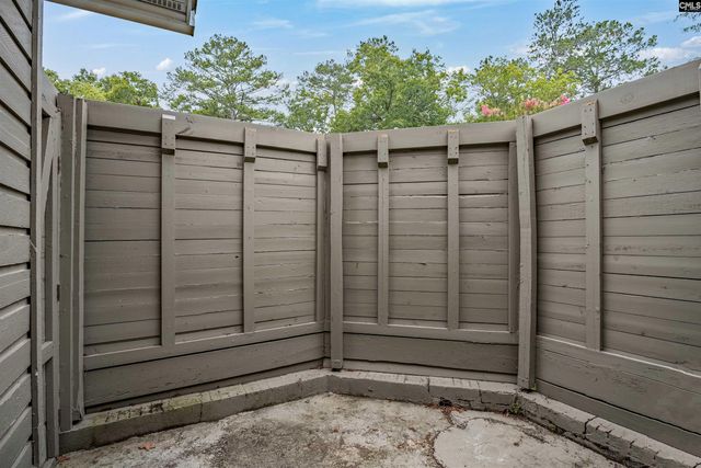 77 Ridge Lake Drive, Columbia, SC 29209