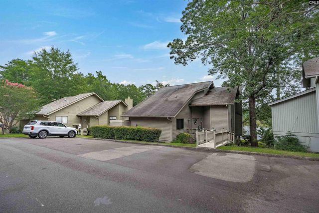 77 Ridge Lake Drive, Columbia, SC 29209