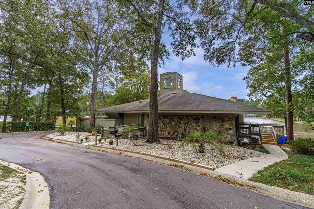77 Ridge Lake Drive, Columbia, SC 29209