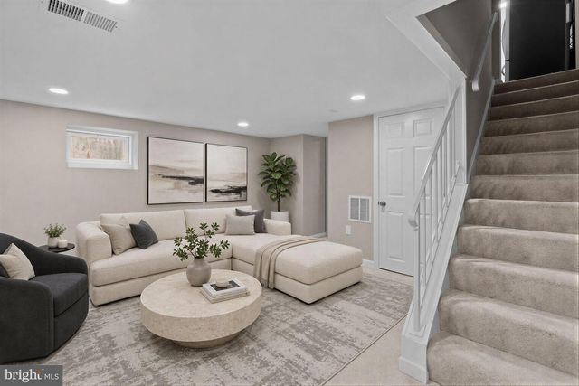 4239 32ND RD S, Arlington, VA 22206