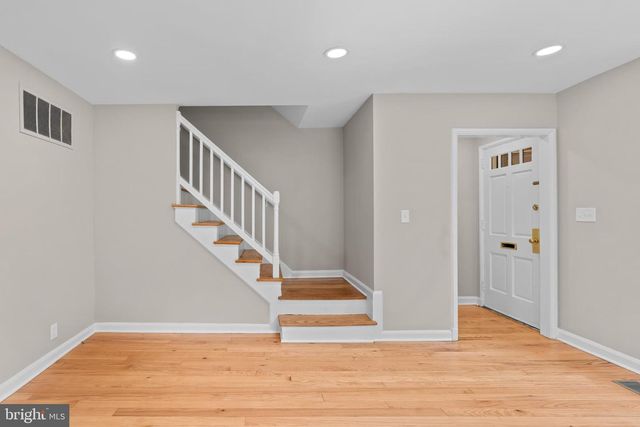 4239 32ND RD S, Arlington, VA 22206