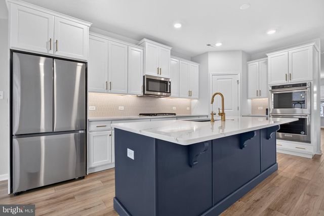 492 MAJOR JOHN WAY, Malvern, PA 19355